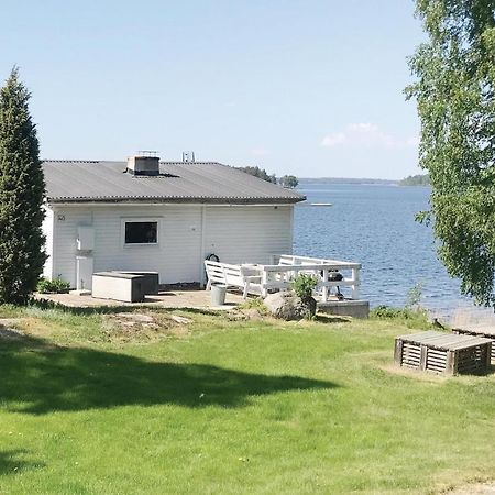 Beautiful Home In Kristinehamn With Kitchen Exterior foto